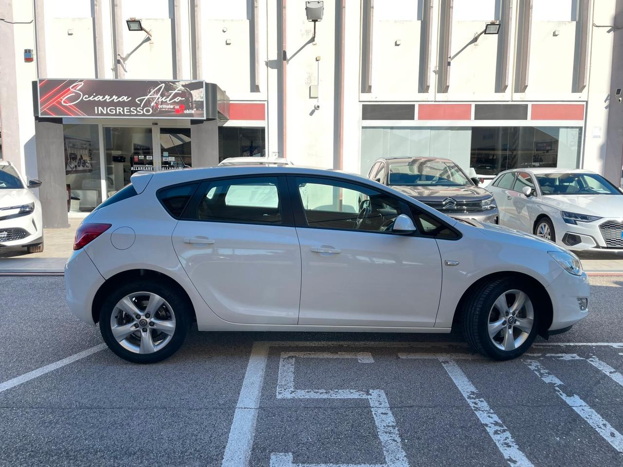 Opel Astra 1.7 CDTI 110CV 5 porte Elective