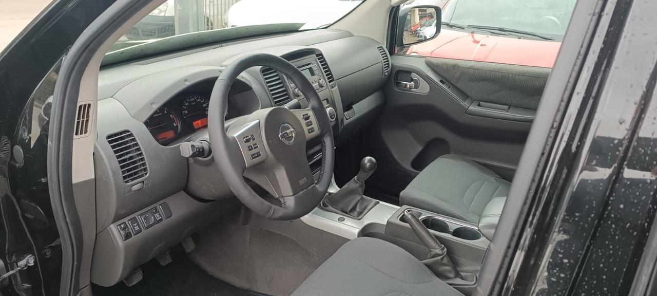 Nissan Navara 2.5 dCi 4 porte Double Cab Sport