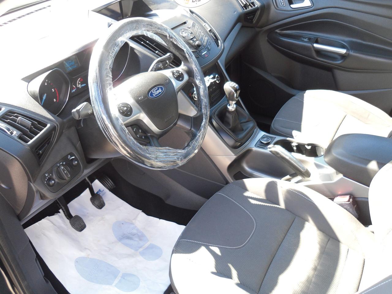 Ford Kuga 2.0 TDCI 140 CV Titanium