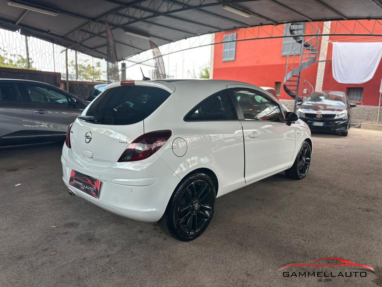 Opel Corsa 1.3 3p b-color 95CV