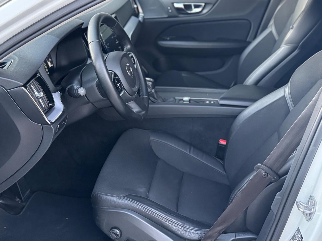 Volvo V60 Cross Country D4 AWD Geartronic Pro