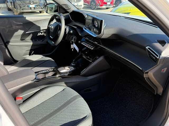 Peugeot 2008 Hybrid 136 e-DCS6 Allure