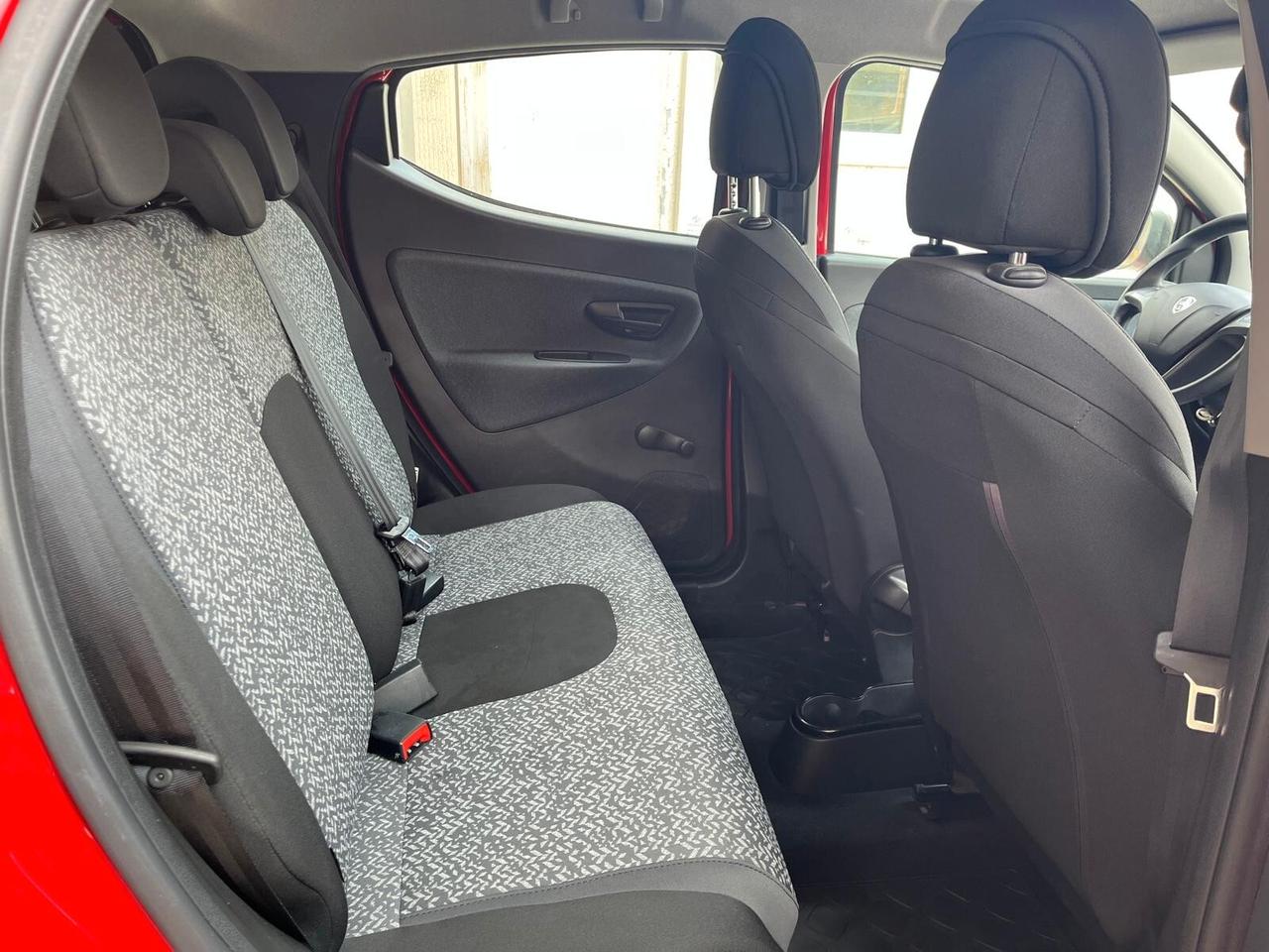 Lancia Ypsilon 1.2 69 CV 5 porte GPL Ecochic Elefantino Blu