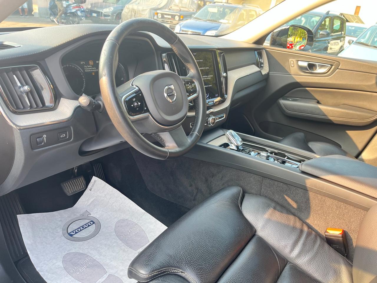 Volvo XC 60 B4 MILD HYBRID D AWD INSC. AUT