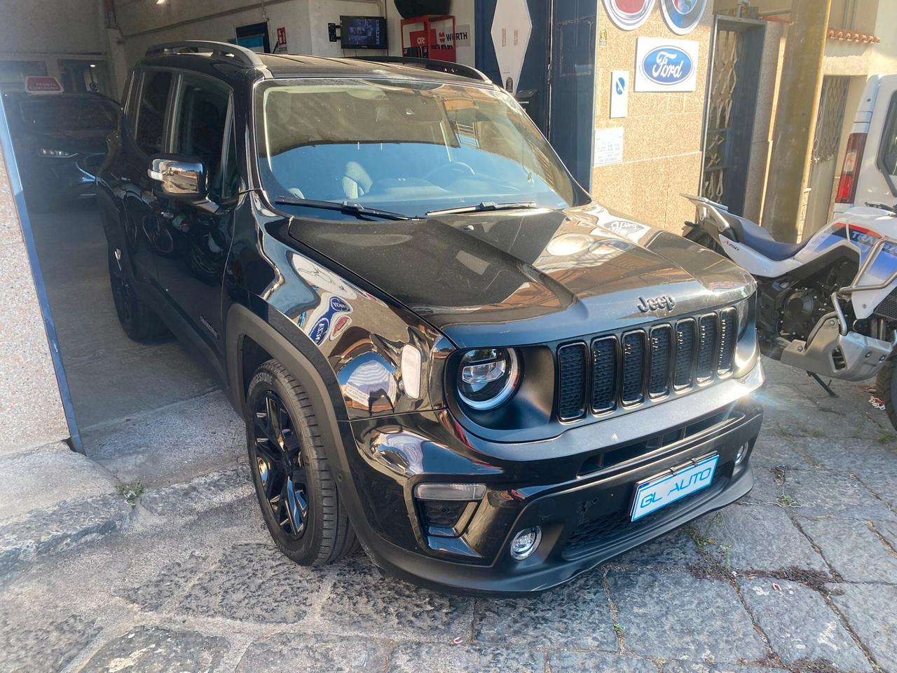 Jeep Renegade 1.3 T4 DDCT 150cv allestimento S total black