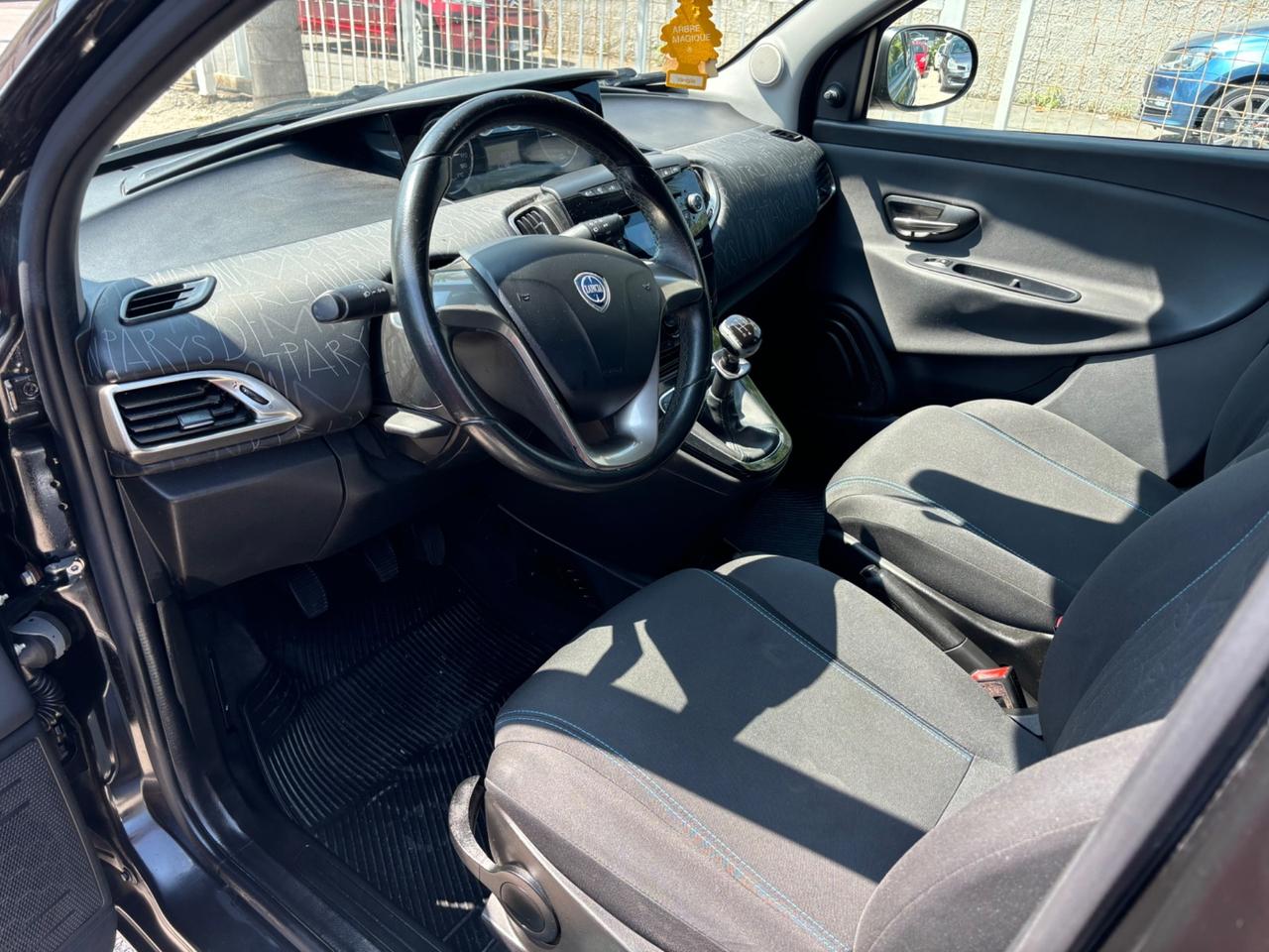 LANCIA YPSILON 1.2 69CV 110.000KM PLATINUM