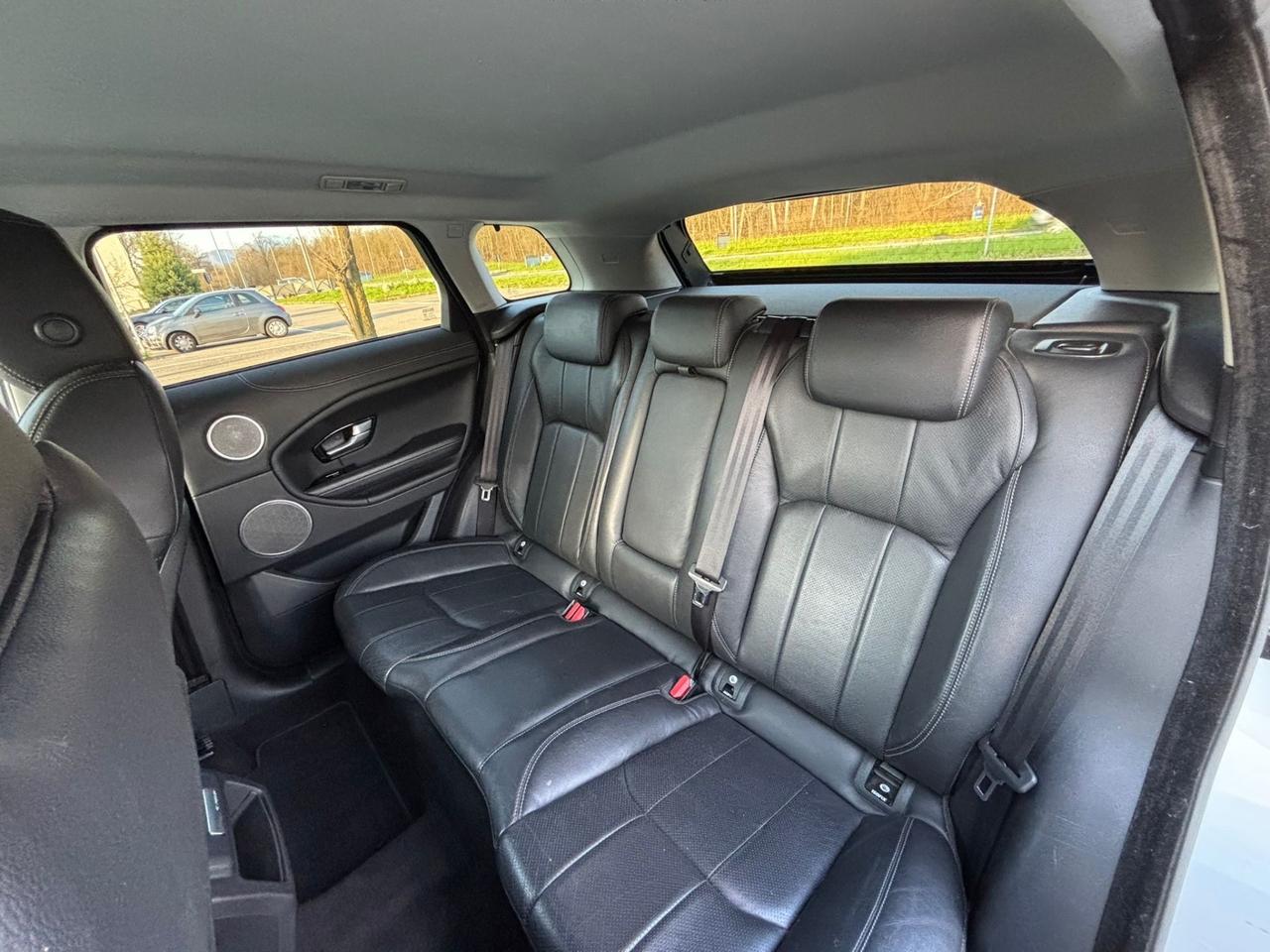 Land Rover Evoque 2.0 TD4 180 CV 5p. SE Dynamic