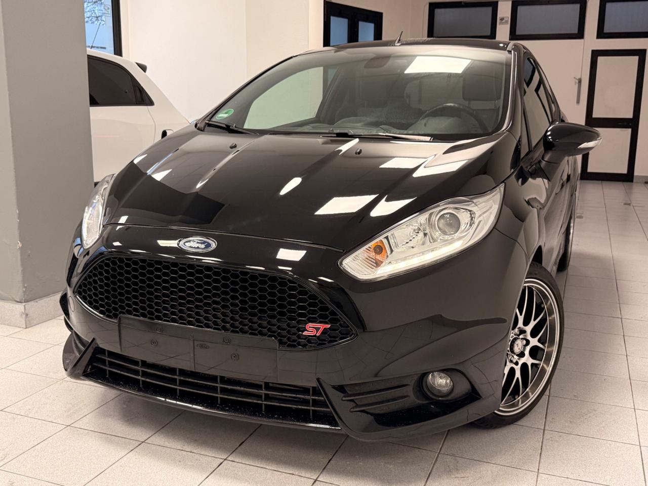 Ford Fiesta ST 1.6 182CV 3 porte ST