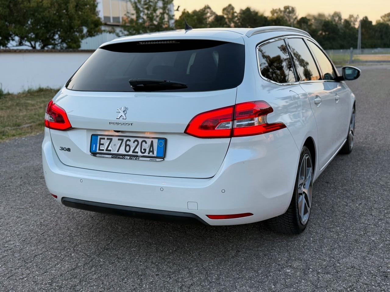 Peugeot 308 sw 1.6 HDi Full Opzionale