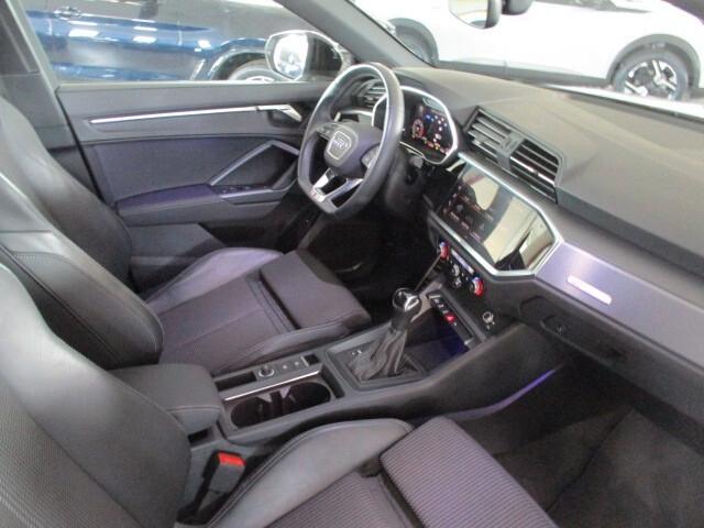 Audi Q3 SPB 35 TDI S tronic Identity Black