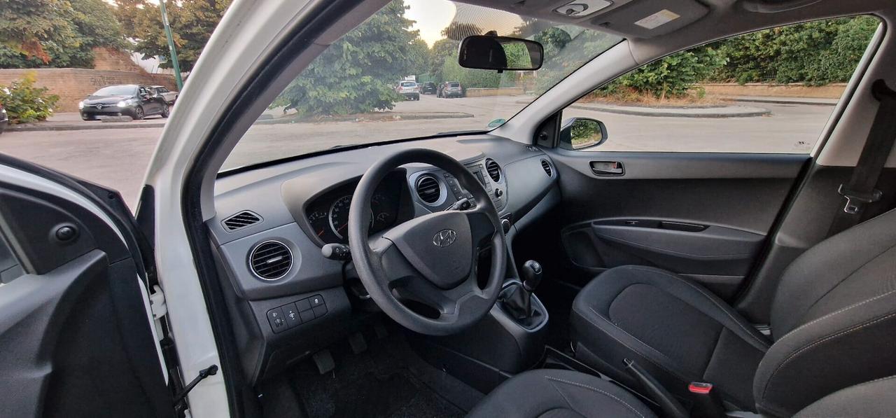 Hyundai i10 1.0 MPI Style P-E-R-F-E-T-T-A!! Adatta per Neopatentati.