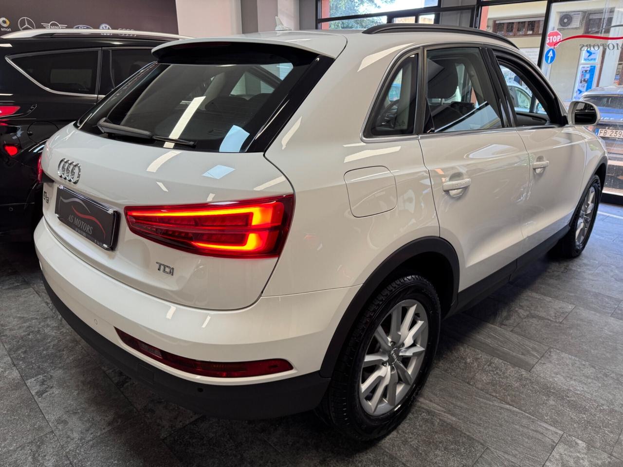 Audi Q3 2.0 TDI 120 CV Sport