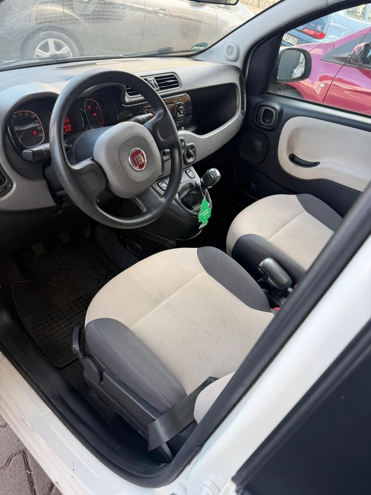 Fiat Panda 1.2 Lounge KM ORIGINALI - CLIMA CERCHI IN LEGA -FENDI -EST. TINTA