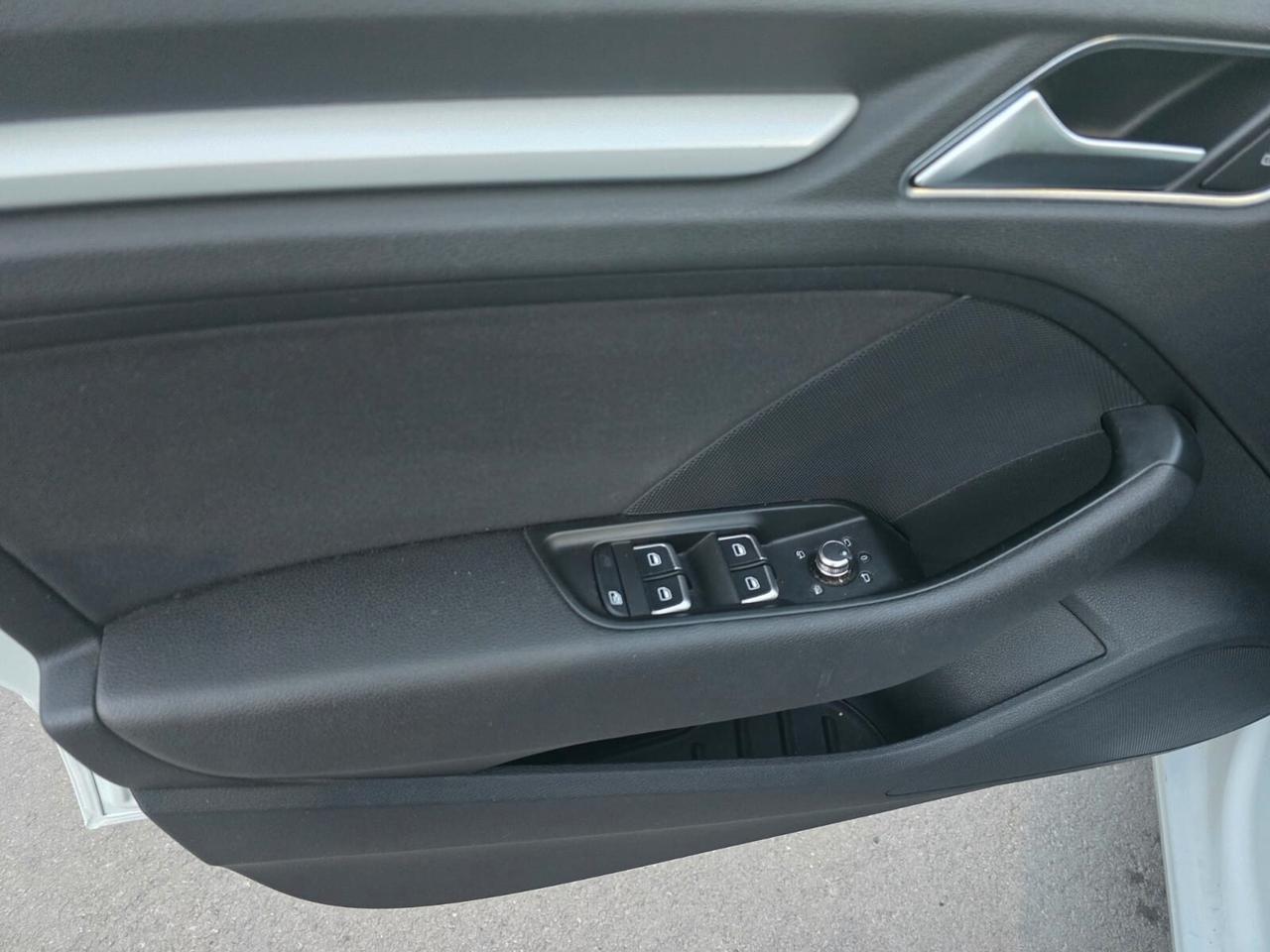 Audi A3 1.6 TDI clean diesel Ambition