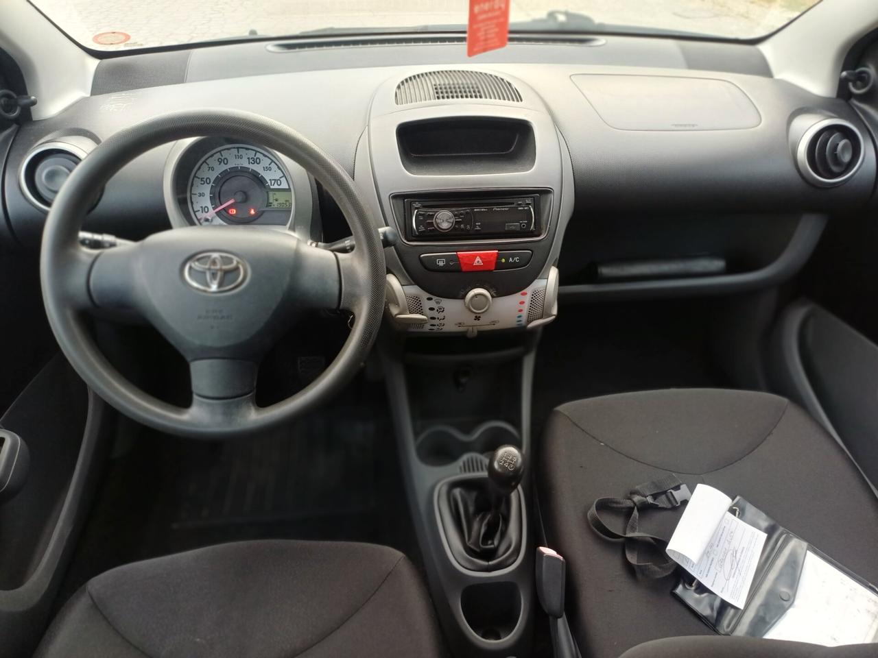 Toyota Aygo Connect 1.0 VVT-i 72 CV 5 porte x-cool