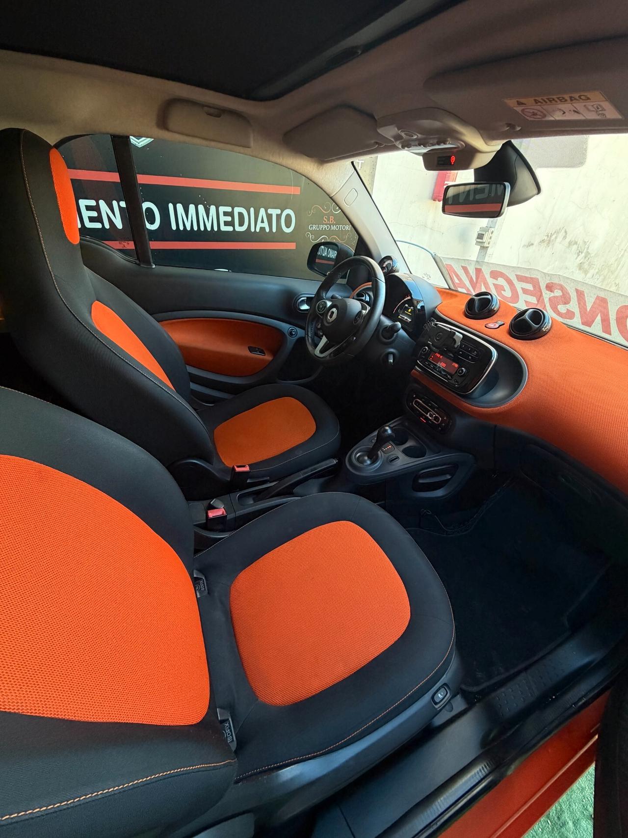 Smart ForTwo 2017 70 1.0 Automatica Passion Full optional