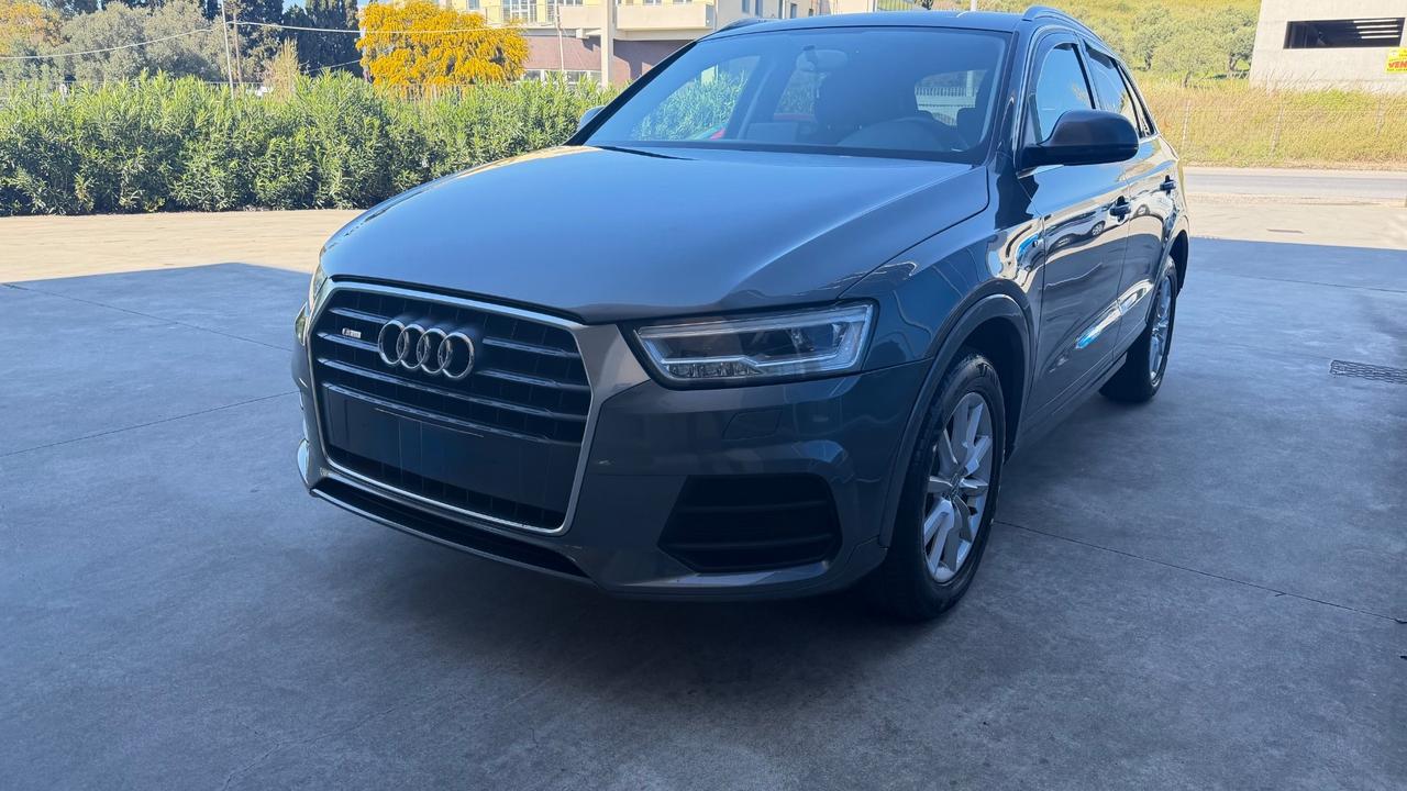 Audi Q3 2.0 TDI 150 CV quattro Business