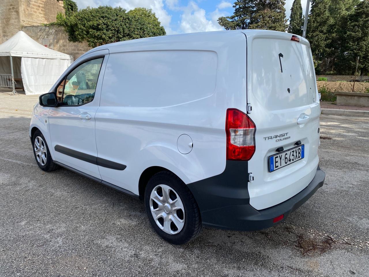 Ford Tourneo Courier 1.5 TDCI 75 CV Plus