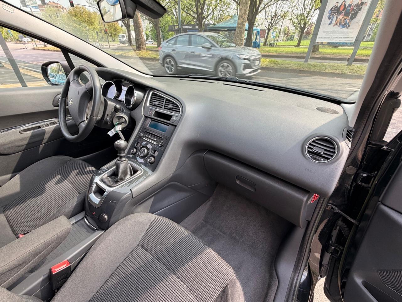 Peugeot 5008 1.6 HDi 112CV 7 Posti 2012