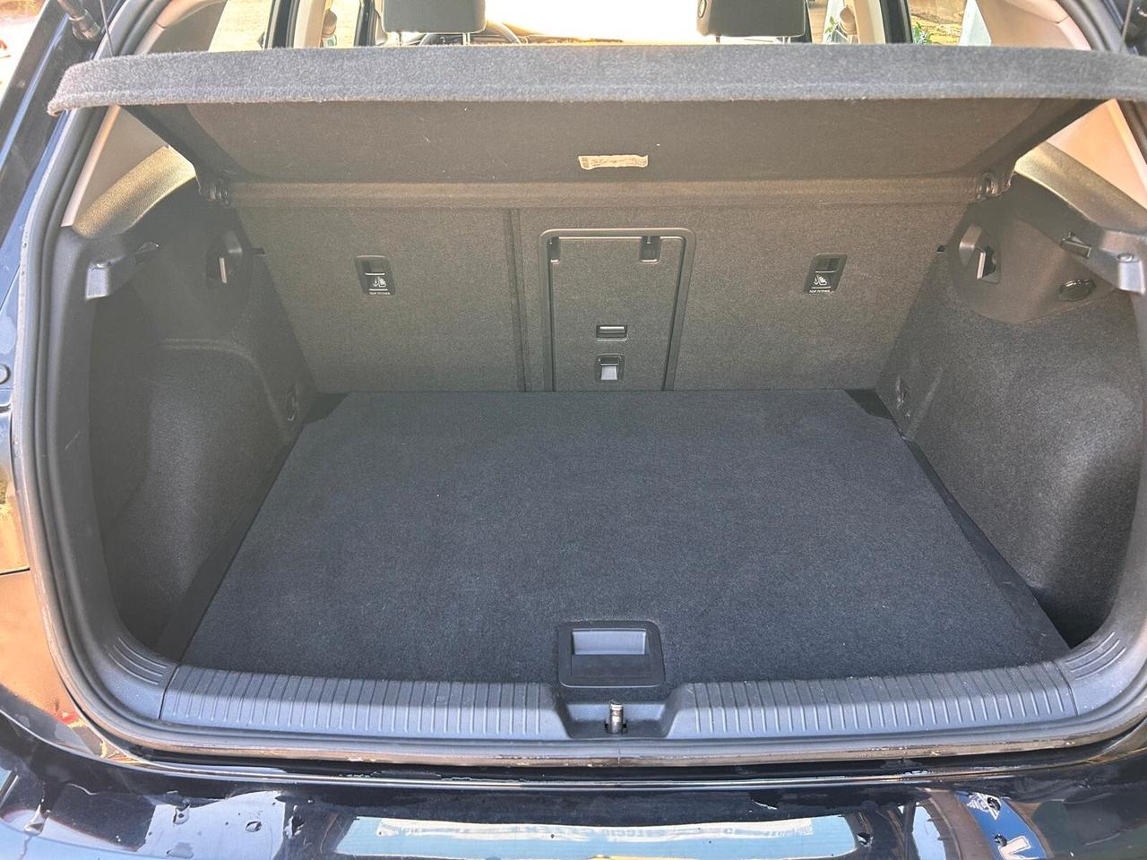 Volkswagen Golf 2.0 TDI SCR Style IVA ESPOSTA