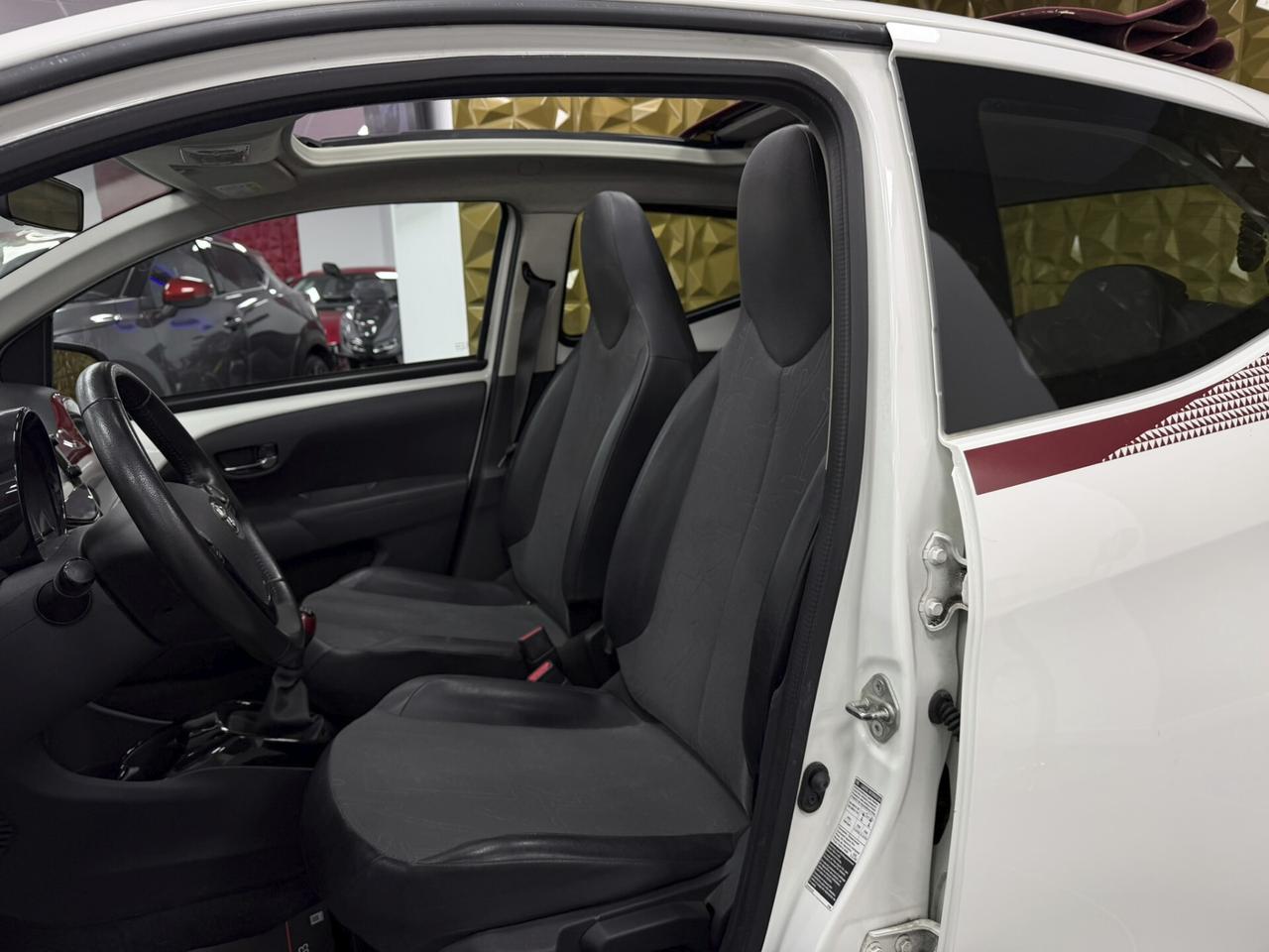 Toyota Aygo 1.0 VVT-i 69 CV 5 porte x-wave TSS