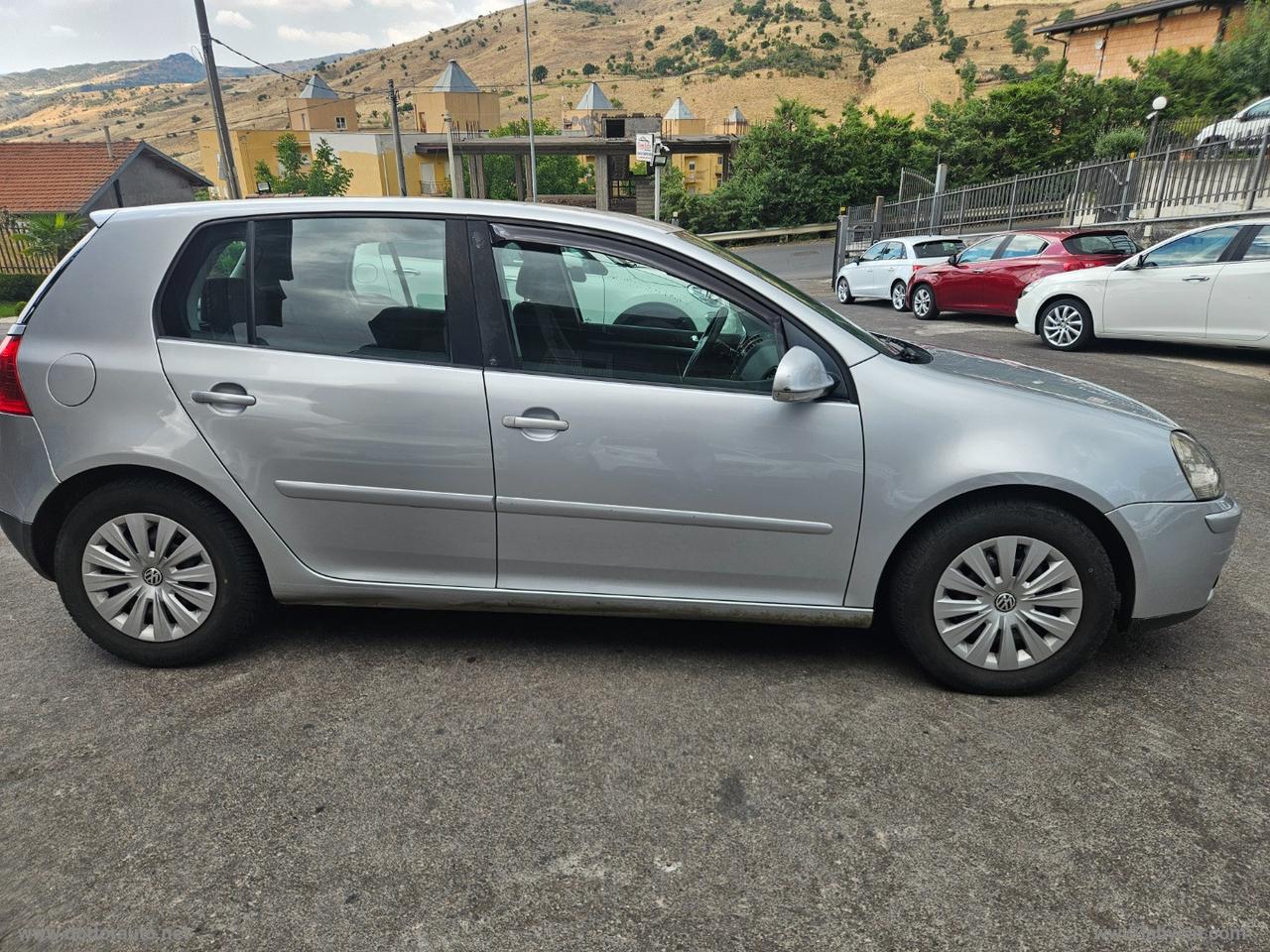 VOLKSWAGEN Golf 2.0 16V TDI 5p. Sportline