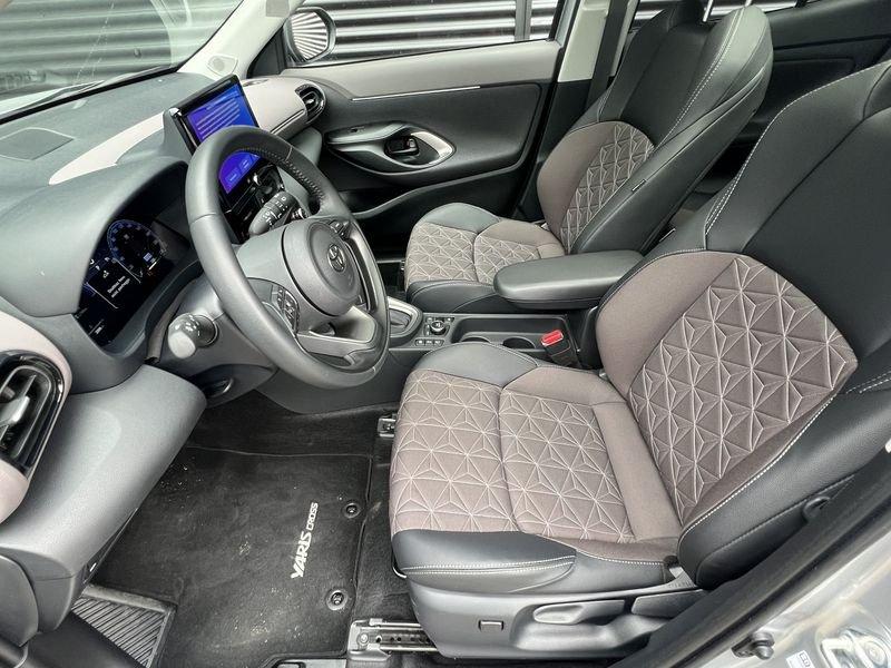 Toyota Yaris Cross 1.5 E-CVT Lounge AWD-i 131cv