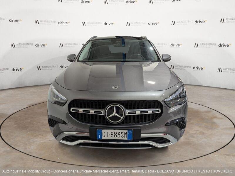 Mercedes-Benz GLA 180 D SPORT AUTOMATIC ''NEOPATENTATI''