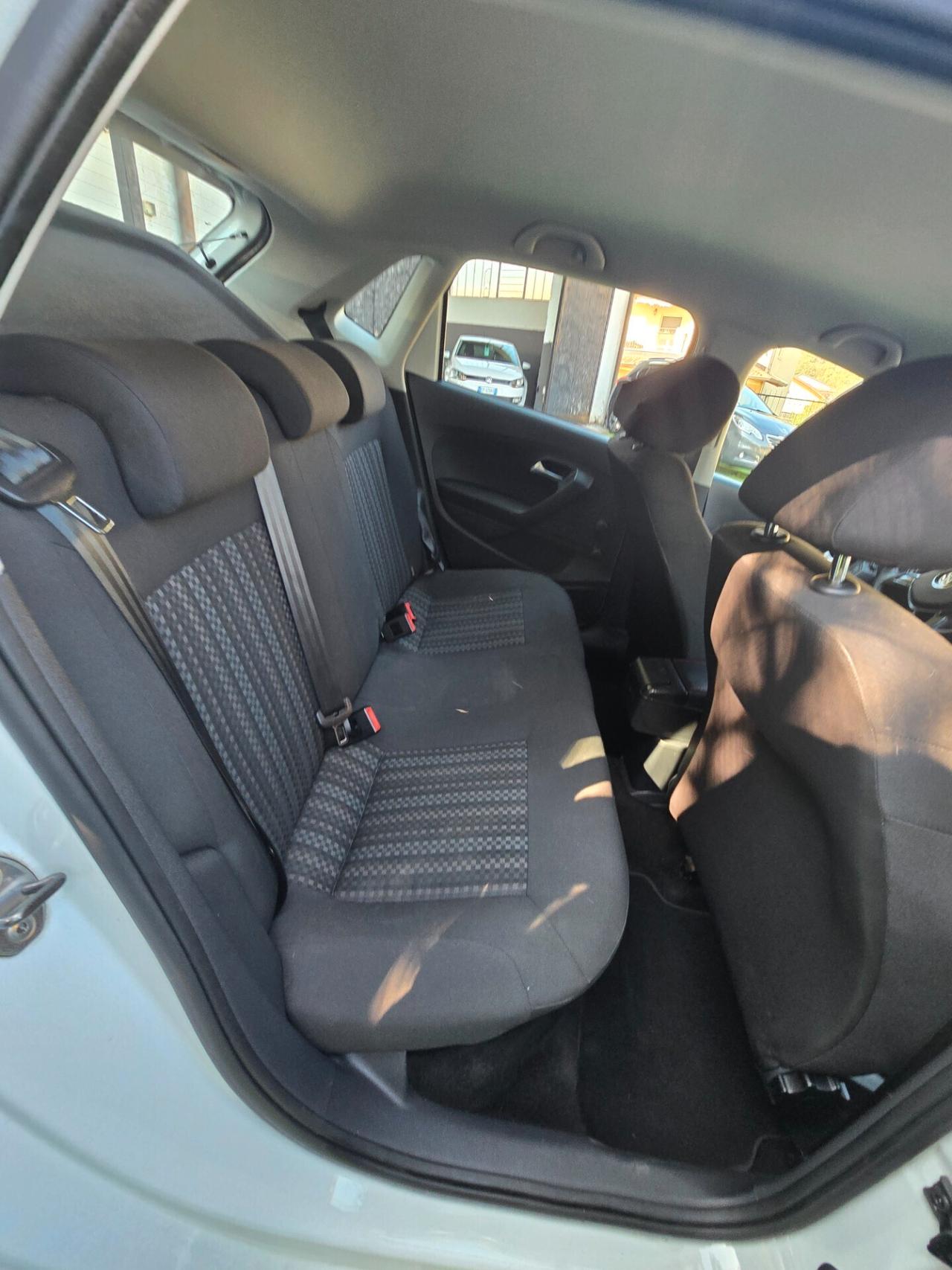 Volkswagen Polo 1.4TDI 75CV EURO6 190000KM-2015