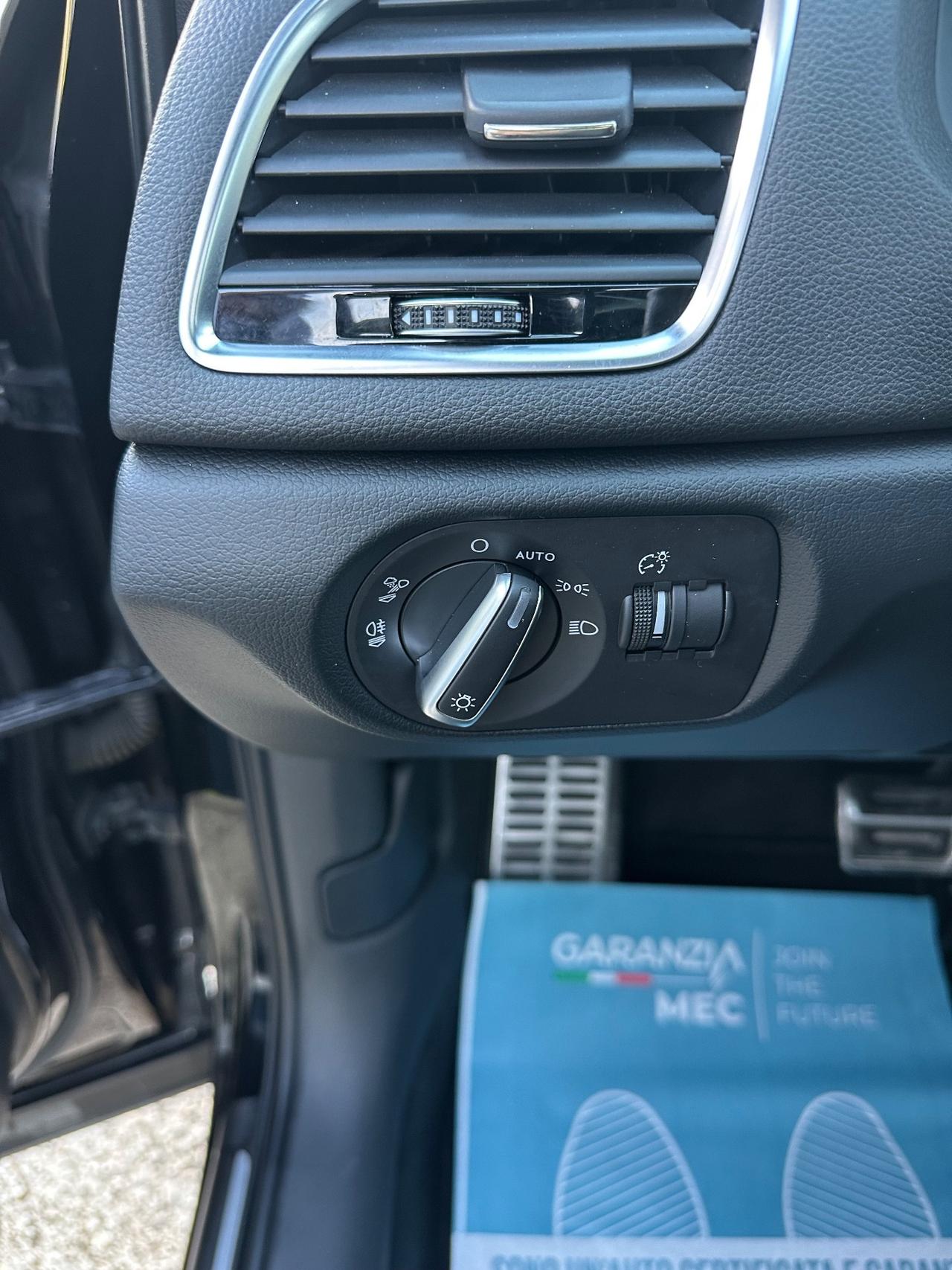 Audi Q3 2.0 TDI 150 CV quattro S tronic edition Sport