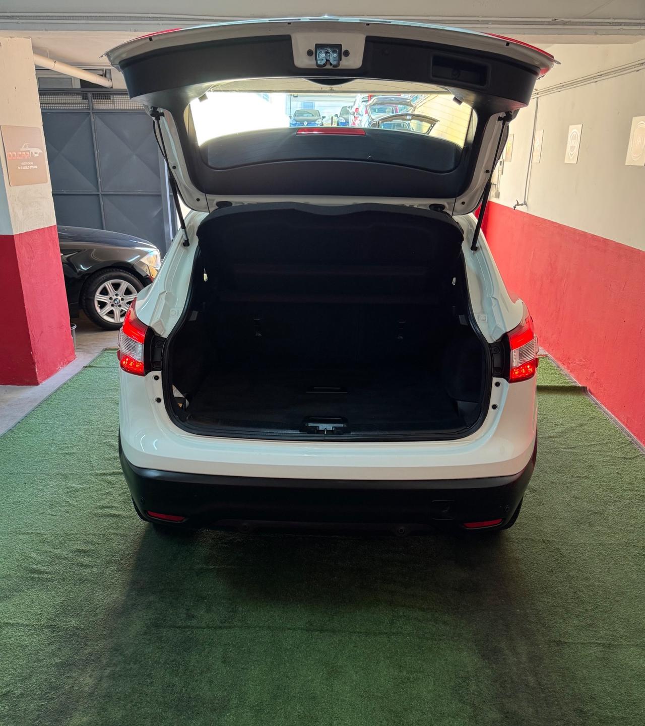 Nissan Qashqai 1.5 dCi 110 CV Tekna , telecamera ,Nav ,Cerchi 17