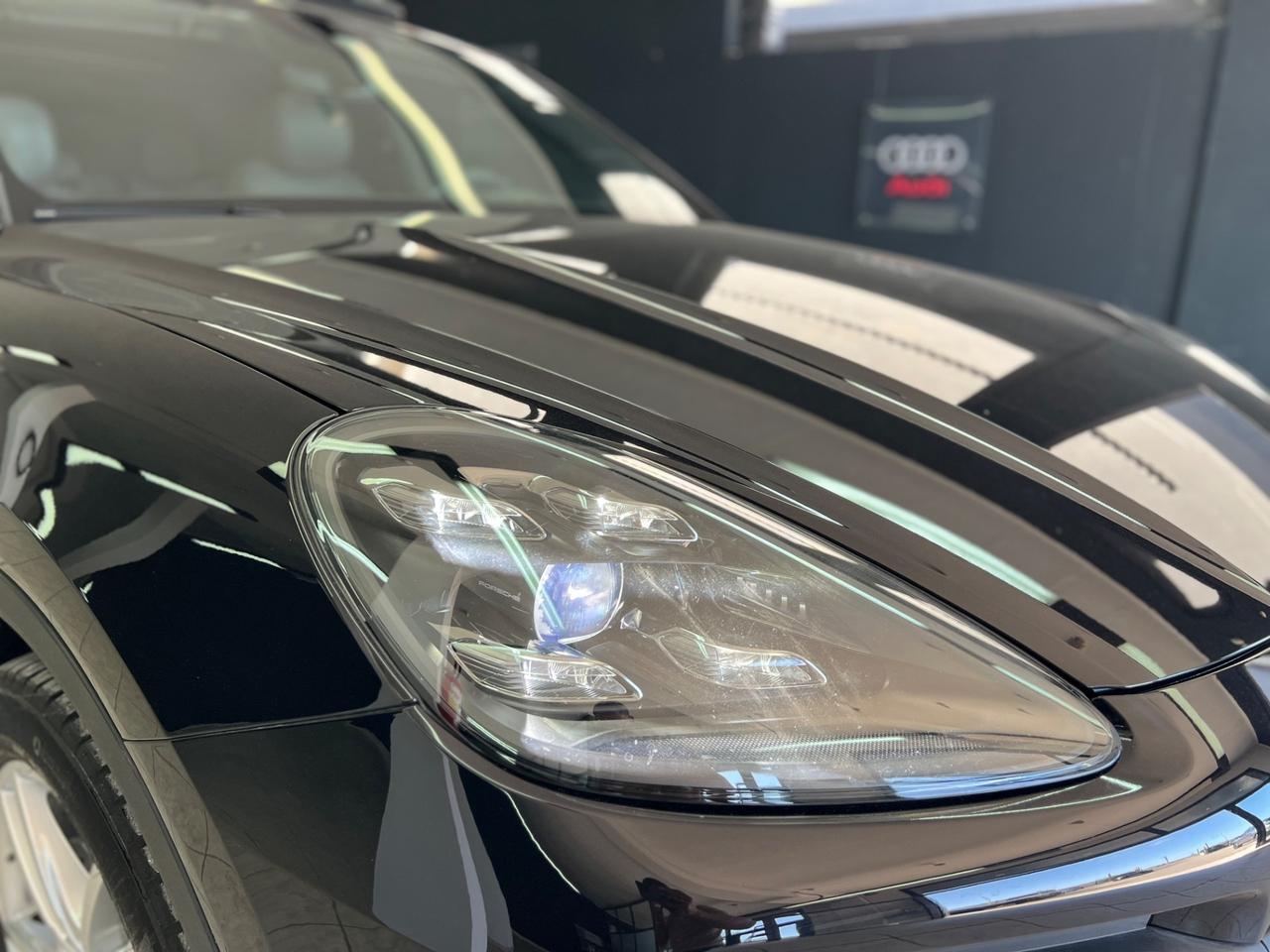 Porsche Cayenne 3.0 V6