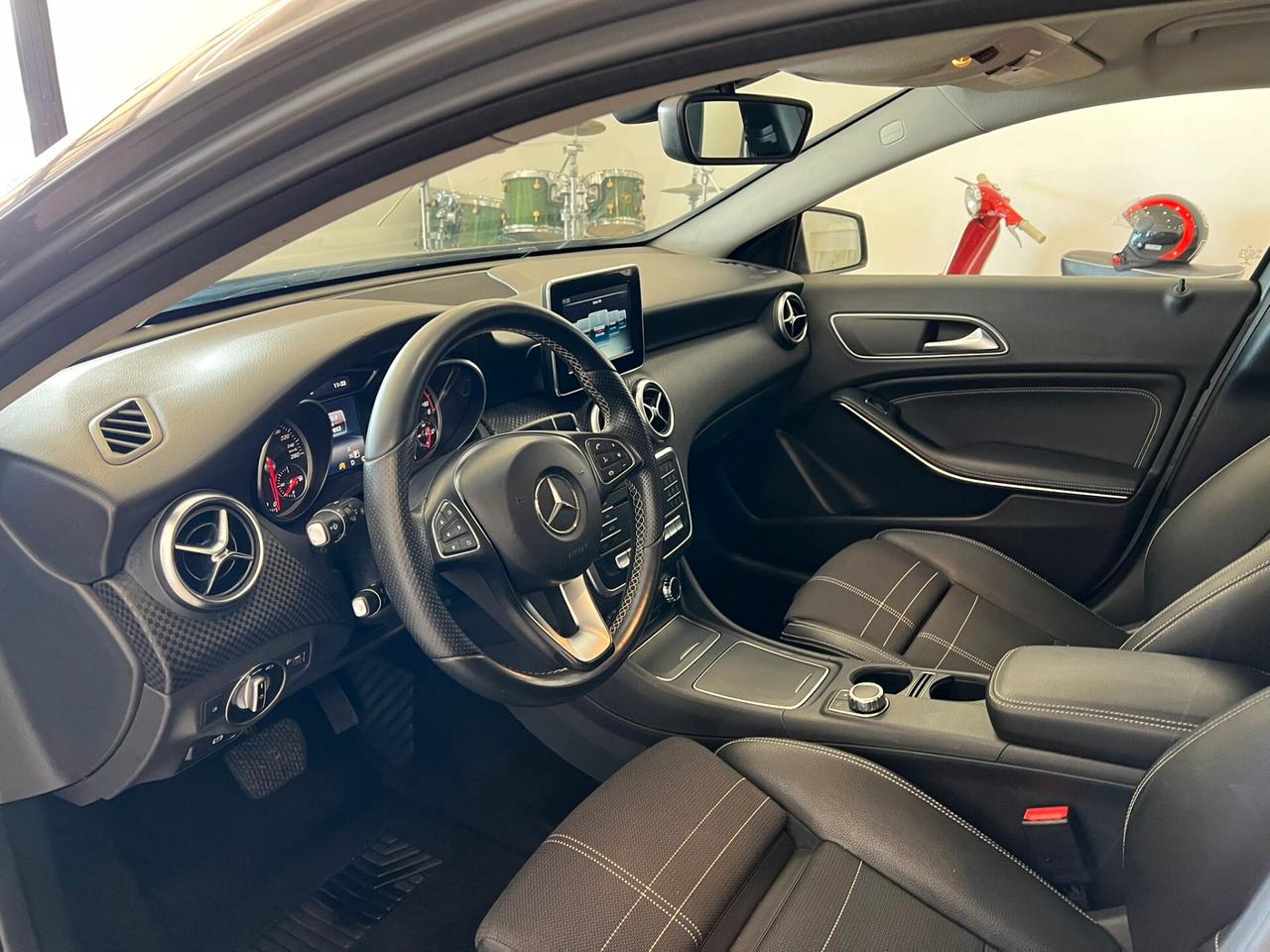 Mercedes-benz A 180 d Automatic Premium 2016