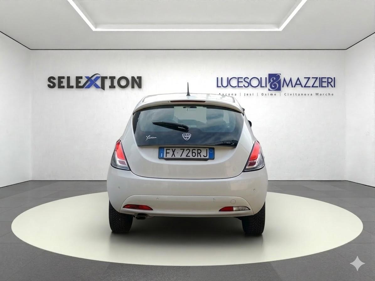LANCIA Ypsilon 3ª serie - Ypsilon 1.2 69 CV 5 porte GPL Ecochic Gol