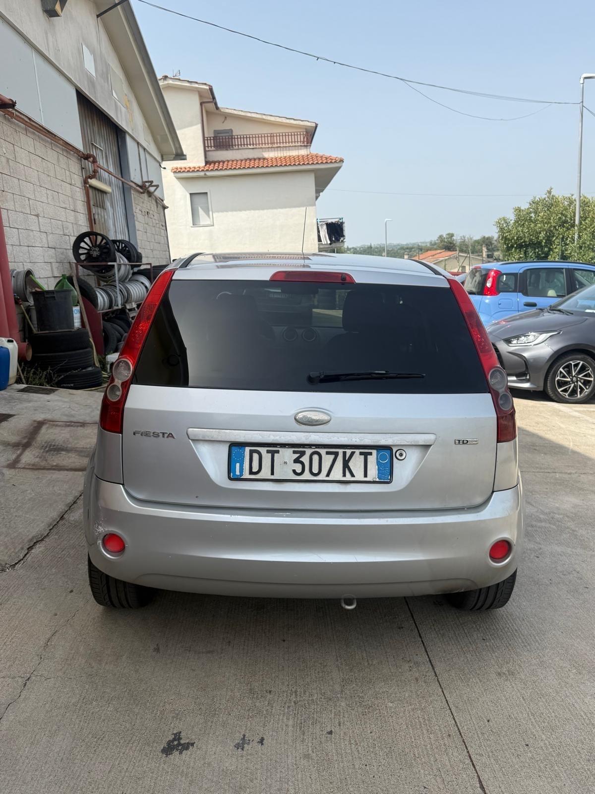 Ford Fiesta 1.4 TDCi 5p. Ghia