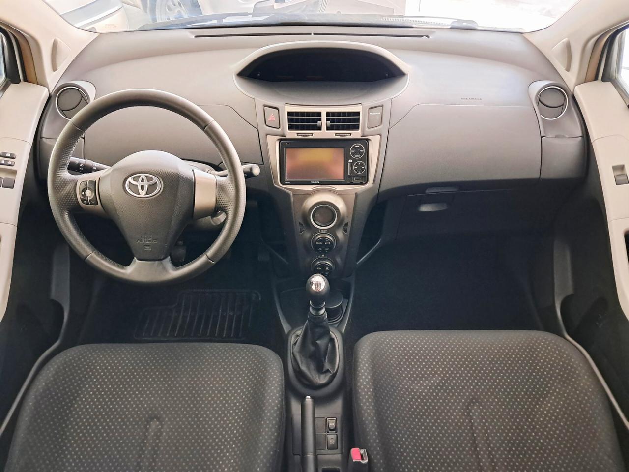 Toyota Yaris 1.3 5 porte