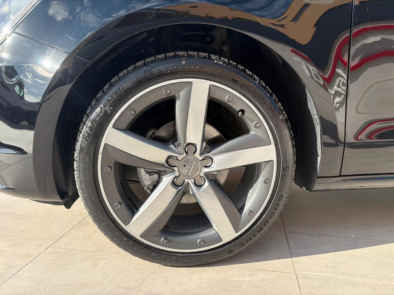 Audi A1 1.6 TDI 90CV S-LINE