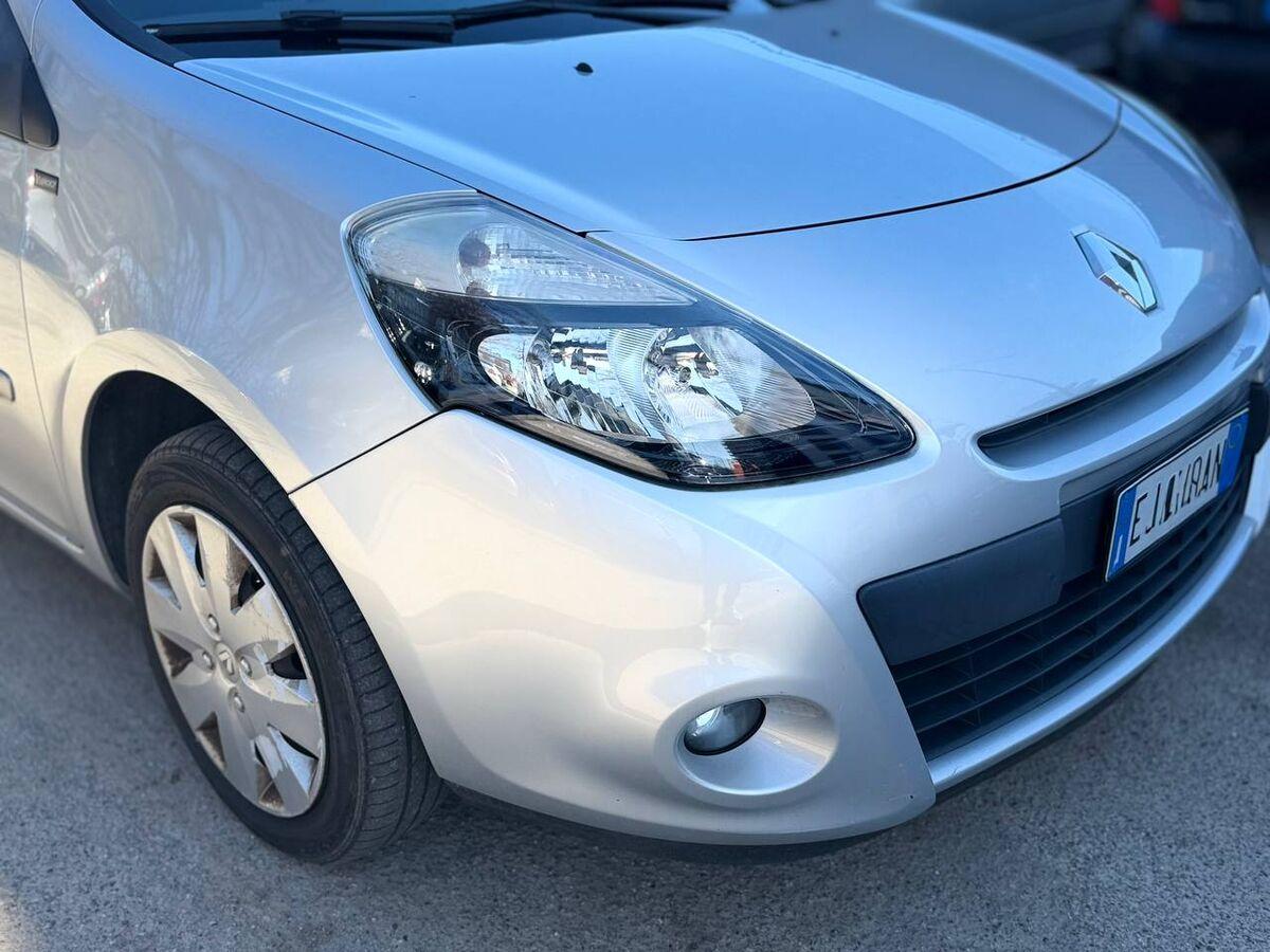 Renault Clio 1.2 16v Live! 5p