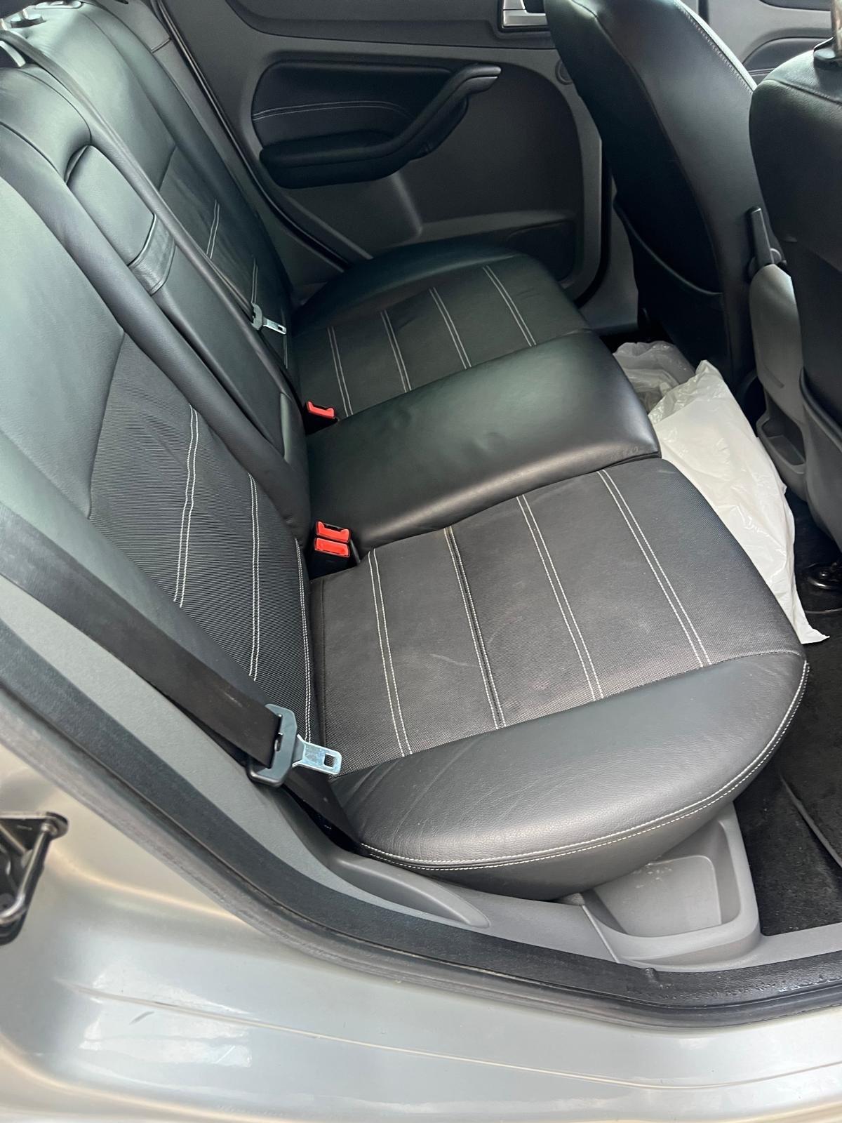 Ford Focus 1.6 TDCi (110CV) 5p. Tit. DPF