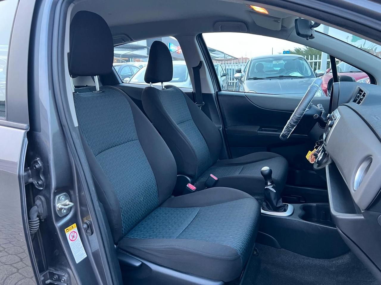 Toyota Yaris 1.0 5 porte Lounge