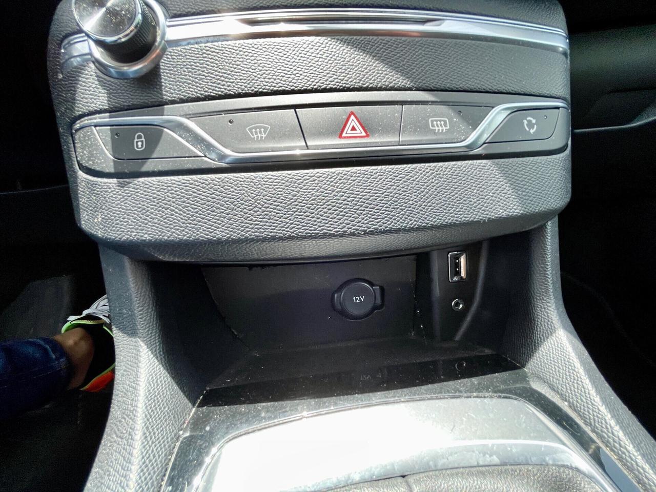 Peugeot 308 SW 1.6 HDI 120CV 6M 2016