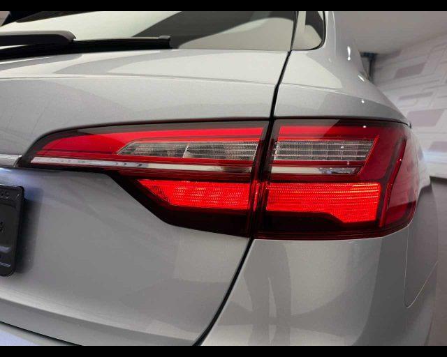 AUDI A4 Avant 30 TDI/136 CV S tronic Business Advanced