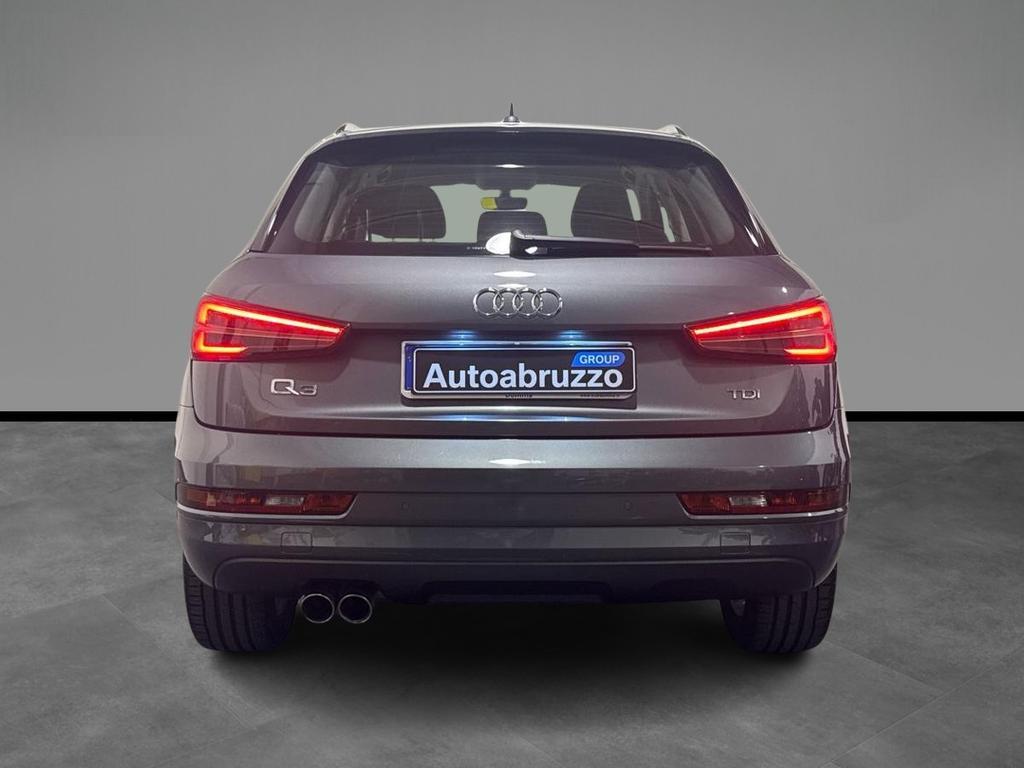 Audi Q3 2.0 TDI Business S tronic