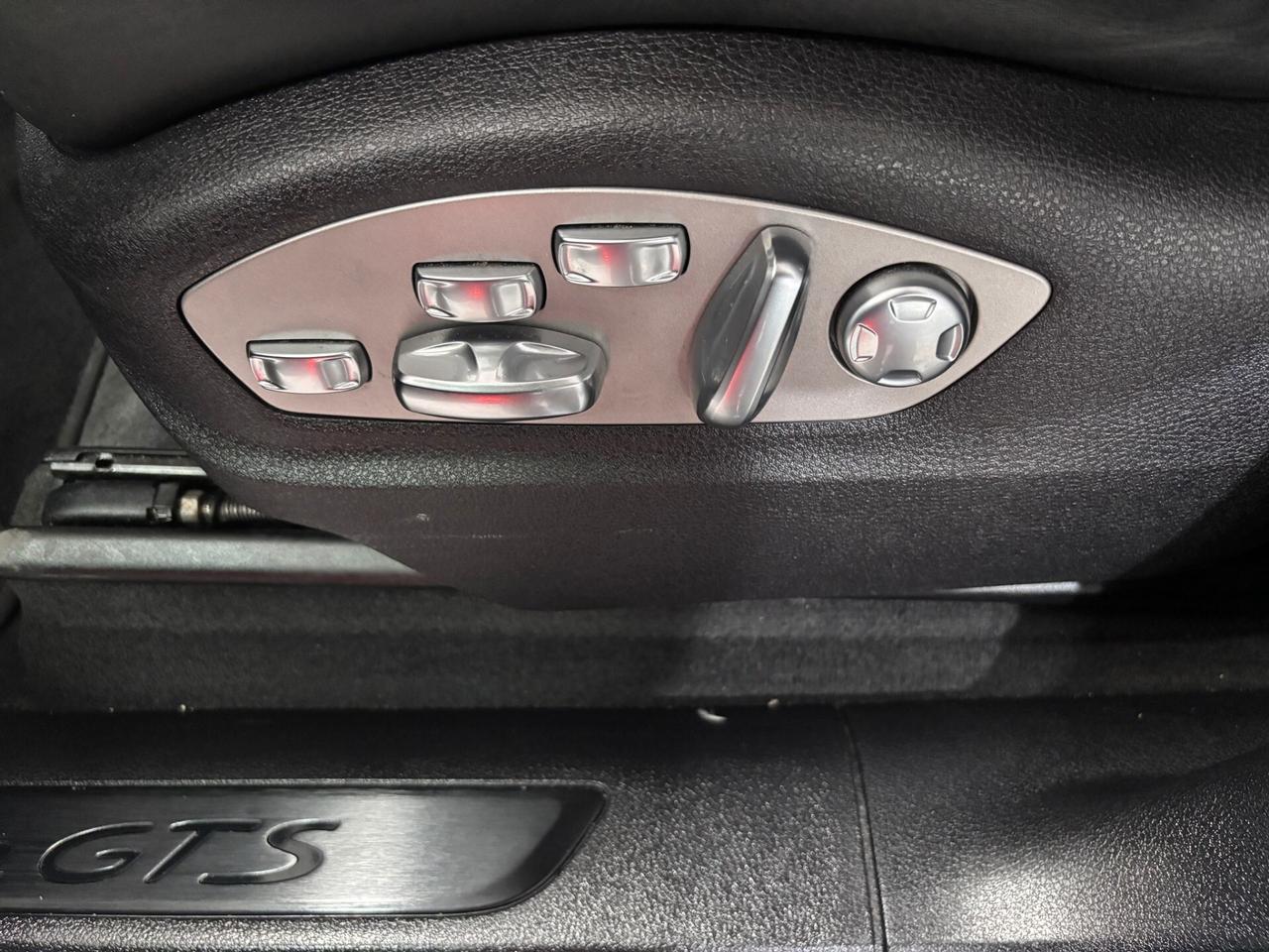 PORSCHE MACAN GTS 2.9