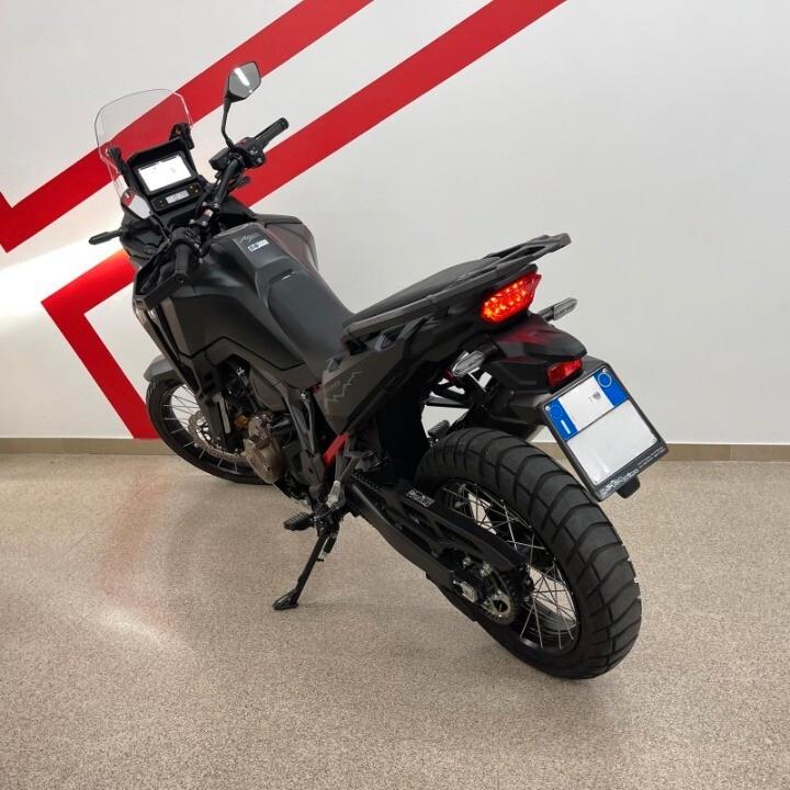 Honda Africa Twin 1100 automatica