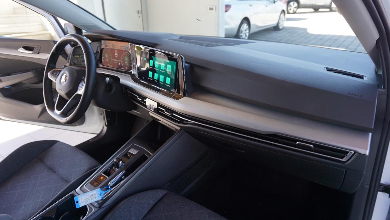 Volkswagen Golf 1.0 etsi evo Life 110cv dsg