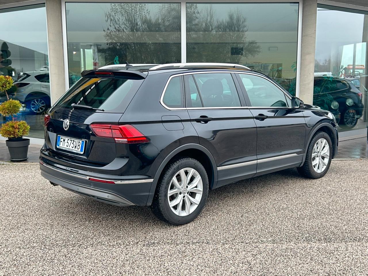Volkswagen Tiguan 4 MOTION 2.0 TDI DSG Advanced 4x4