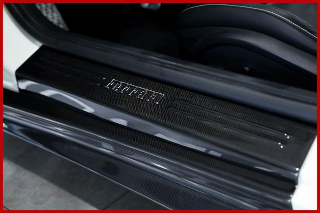 FERRARI F12 berlinetta