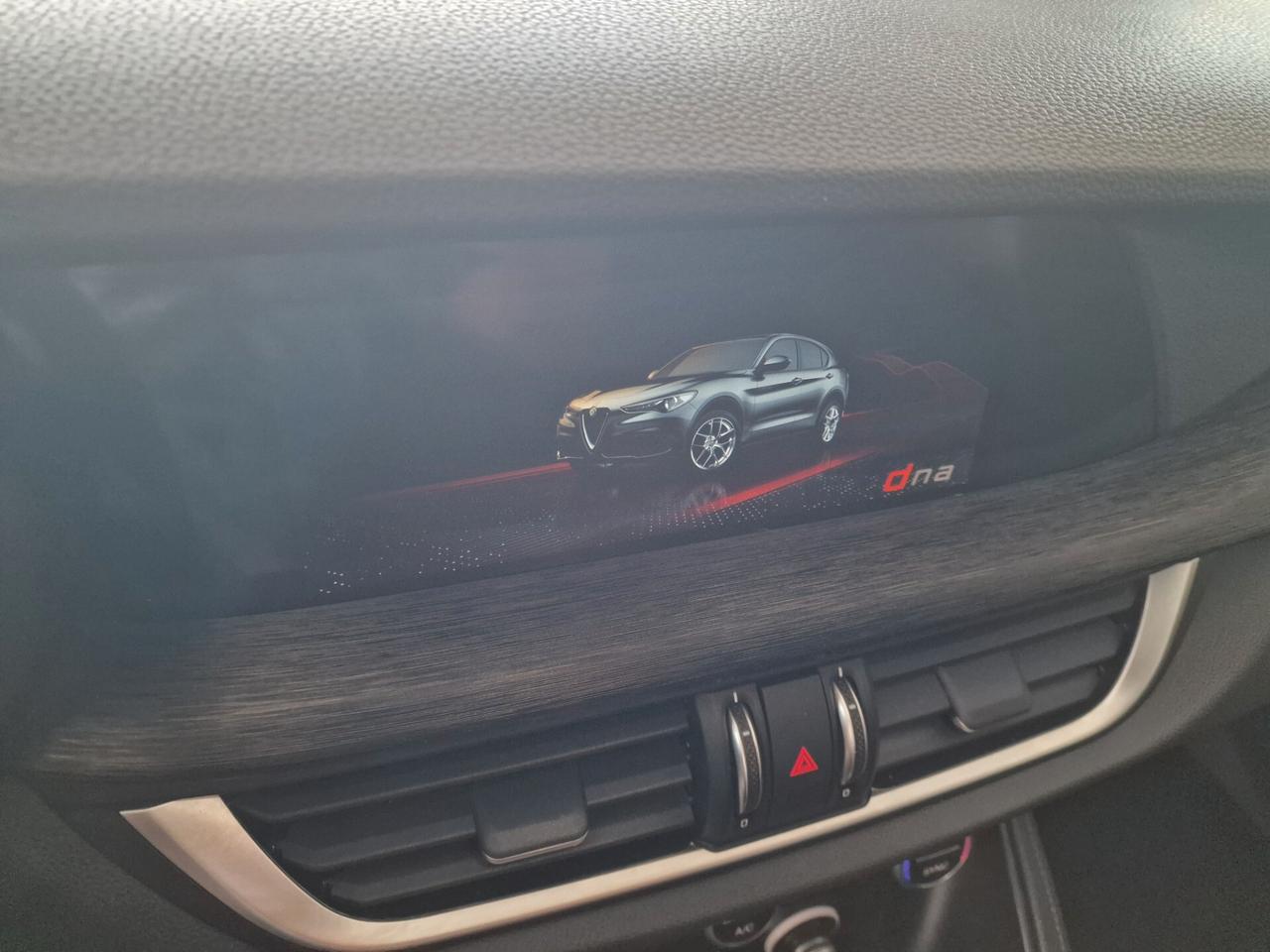 Alfa Romeo Stelvio con Interno in Pelle