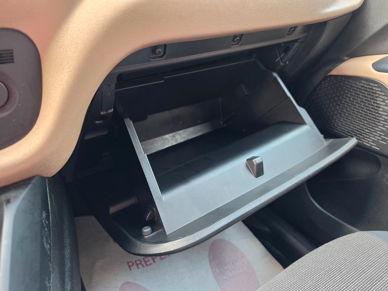 Fiat Dobló 1,6 diesel 05/2015 Cv105